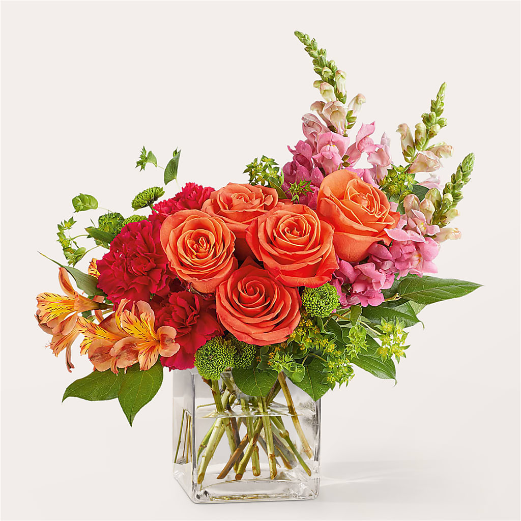 Cosmopolitan Bouquet – Temptation Flower Shop, Wichita KS