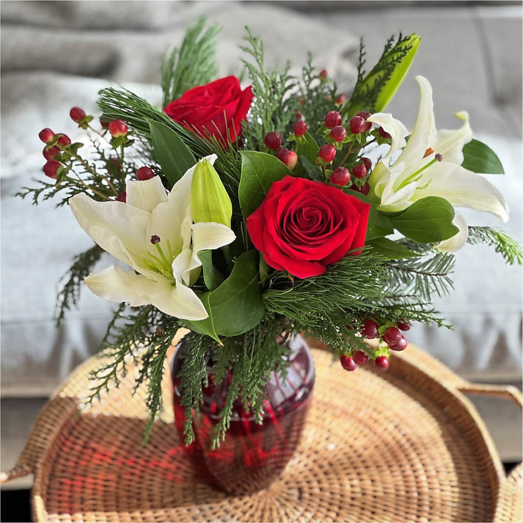 Evergreen Delight Bouquet – Temptation Flower Shop, Wichita KS