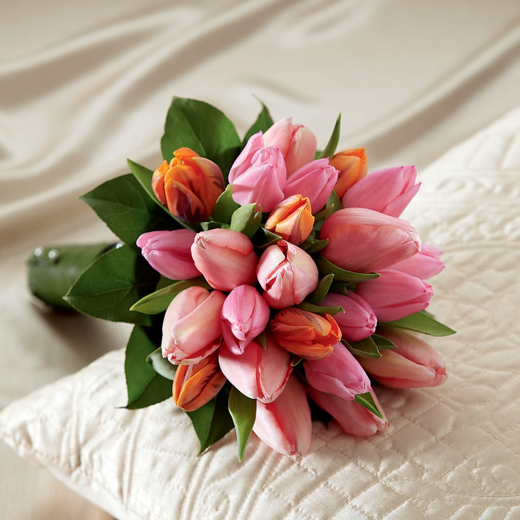 Embraceable Bouquet – Temptation Flower Shop, Wichita KS