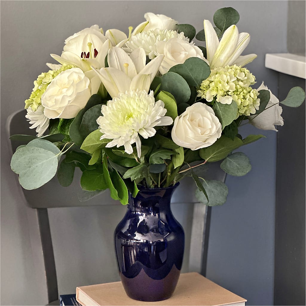 Snowy Dreams Bouquet –  Temptation Flower Shop, Wichita KS