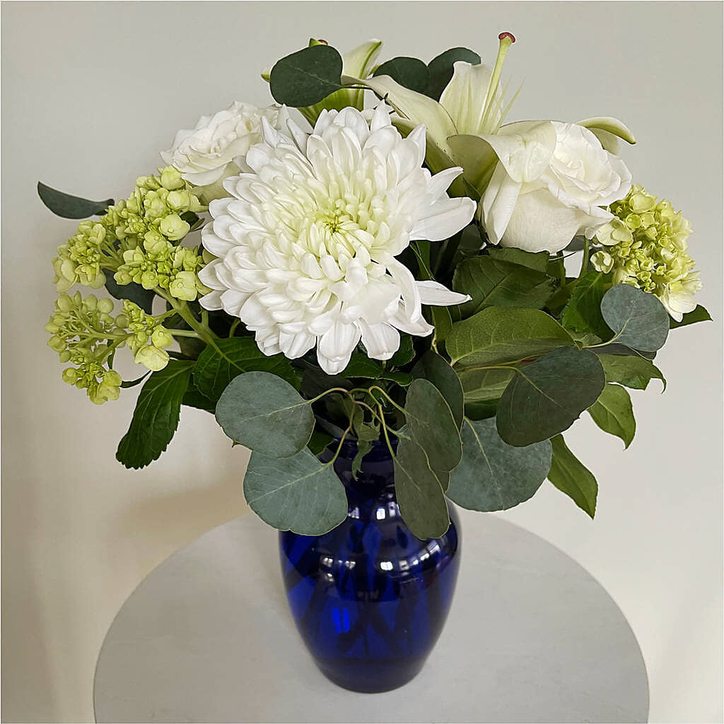 Snowy Dreams Bouquet –  Temptation Flower Shop, Wichita KS
