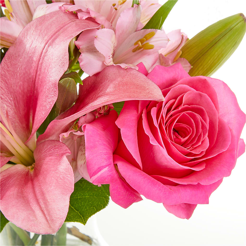 Lots of Love Bouquet –  Temptation Flower Shop, Wichita KS