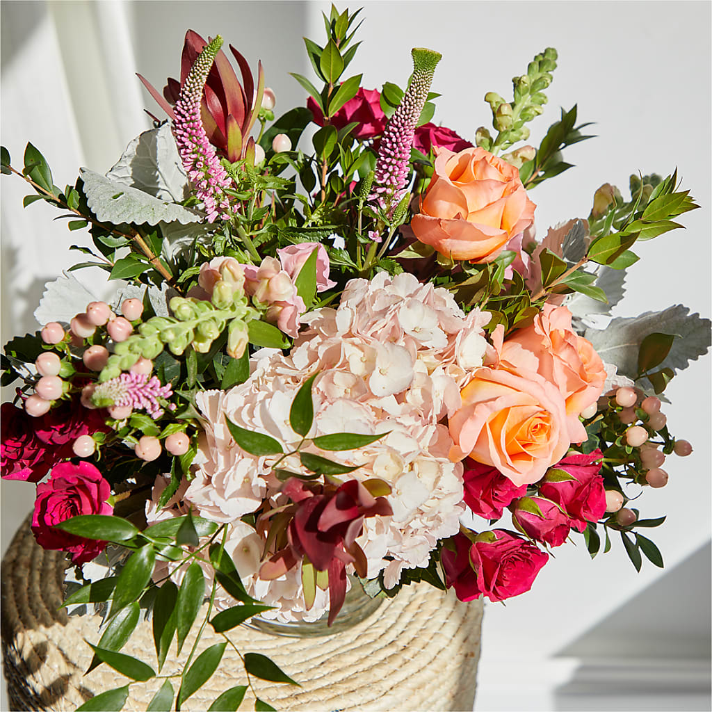 Glitz & Glam Bouquet –  Temptation Flower Shop, Wichita KS