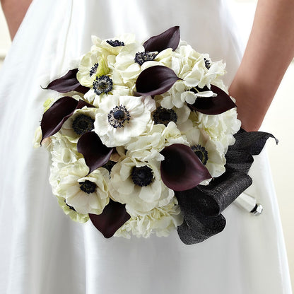 To Have and To Hold Bouquet –  Temptation Flower Shop, Wichita KS